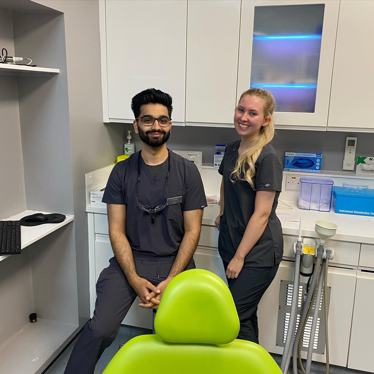 Meet our team 🦷. Usman is our talented mixed NHS and private dentist.
His fantastic nurse Phoebe and himself carry out a full range of treatments #holmfirth #dentist